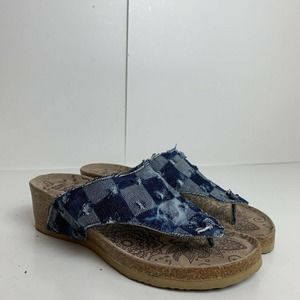 Muk Luks Thong  Leather Footbed Sandal